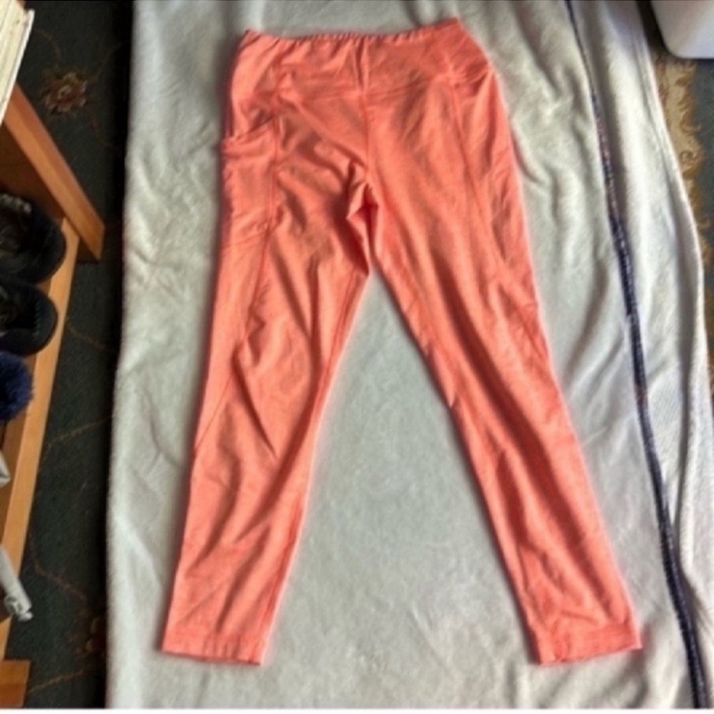 Vineyard Vines Orange Leggings for Active Lifestyle